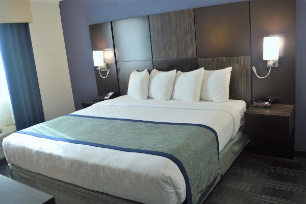 Falmouth Inn image 1